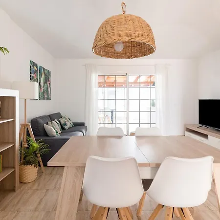 Apartment Casa Da Roca House In El Medano (Tenerife)